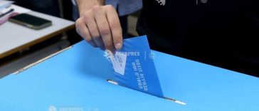 Israel/alegeri: Ploile și inundațiile perturbă procesul de vot în sud; Comisia electorală respinge prelungirea votului