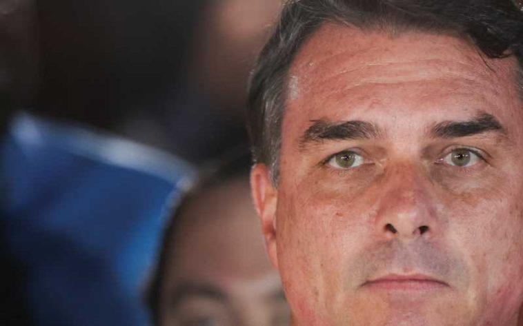 Flavio Bolsonaro se îndreaptă spre Ecuador din Argentina, după ce a părăsit Brazilia (autorități)
