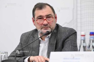 Apostol: Reducerea TVA și a altor taxe la energie se află printre soluțiile discutate pentru protejarea consumatorilor