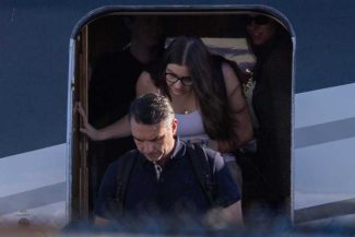 Senatorul Flavio Bolsonaro, fugit din Brazilia, a ajuns în Statele Unite
