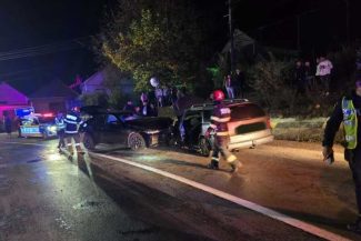 Sibiu: Cinci persoane implicate într-un accident la Șeica Mare; traficul pe DN 14, blocat total