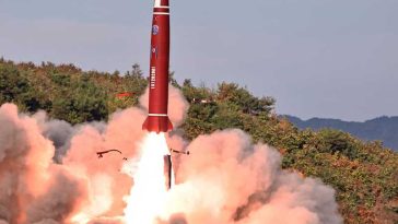 Coreea de Nord a lansat circa 10 rachete balistice către Marea Japoniei