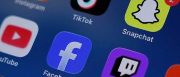 Rețele sociale și sănătate mintală/ Snapchat, pentru prima dată în fața unui juriu, alături de Instagram