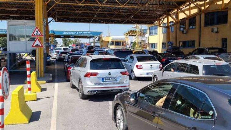 BTA/Consiliul municipal Ruse îi cere cabinetului să renunțe la taxa de trecere a podului Ruse-Giurgiu către România