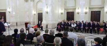 Învestituri regale la Palatul Regal: Nunțiul Apostolic – Decorația Nihil Sine Deo (GALERIE FOTO)