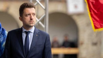 Neamț: Nu cer încredere necondiționată, ci șansa de a o câștiga prin ce voi face, susține prefectul Vlad Grigorean