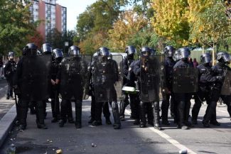 Franța: 70.000 de polițiști, mobilizați de autorități pentru o nouă zi de manifestații antiguvernamentale