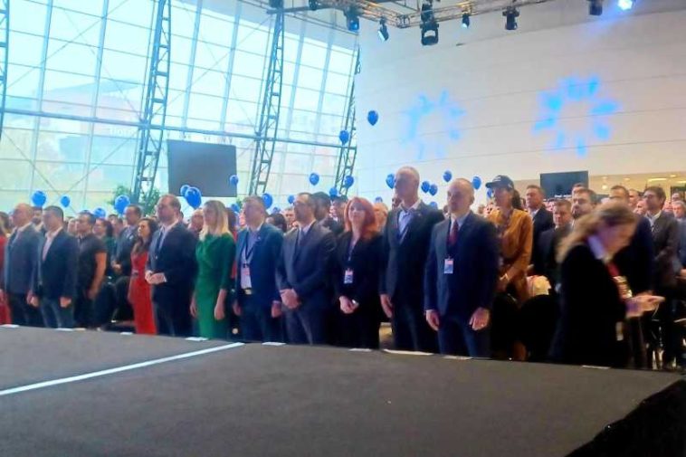 Timiș: A început Congresul USR; se alege Biroul Național al partidului