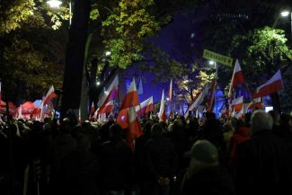 Polonia: Bărbat înarmat reținut în fața Tribunalului Constituțional, pe fondul escaladării disputei politice legate de justiție