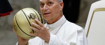 Papa Leon a primit la Vatican echipa de baschet a fostei sale universități din Statele Unite