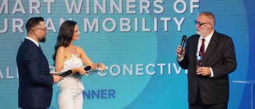 Adrian-Victor Vevera, directorul general al ICI București, primește premiul pentru Digitalizare și conectivitate la Gala Smart Winners of Urban Mobility 2026
