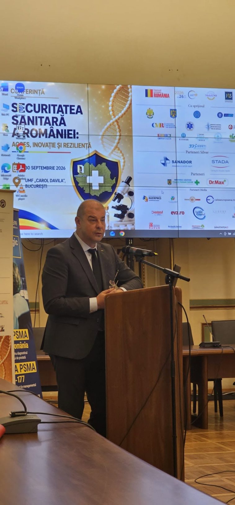Dr. Adrian Marius Dobre, directorul general UNIFARM, la conferința Securitatea Sanitară a României, UMF Carol Davila