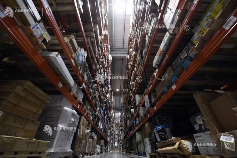INS: Afacerile din comerțul cu ridicata au crescut cu 0,3% în primele opt luni ale anului