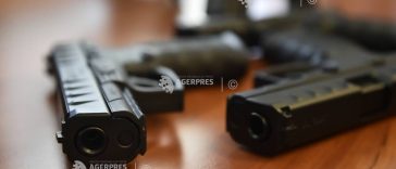 Administratorul unei firme din Sectorul 1, reclamat că trage cu pistolul după porumbei