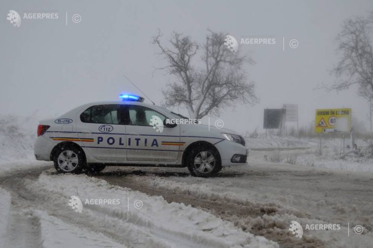 Gorj: Se închide circulația rutieră pe Transalpina, între Rânca și Obârșia Lotrului, din cauza zăpezii