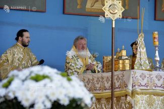 Sărbătoarea Sfântului Dimitrie, Izvorâtorul de Mir: Episcopul Varlaam Ploieșteanul îndeamnă la urmarea credinței marelui mucenic