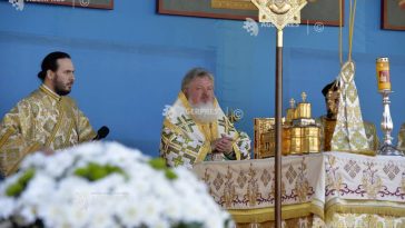 Sărbătoarea Sfântului Dimitrie, Izvorâtorul de Mir: Episcopul Varlaam Ploieșteanul îndeamnă la urmarea credinței marelui mucenic