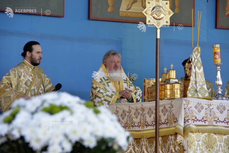 Sărbătoarea Sfântului Dimitrie, Izvorâtorul de Mir: Episcopul Varlaam Ploieșteanul îndeamnă la urmarea credinței marelui mucenic