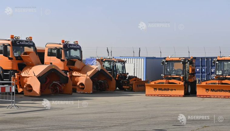 Utilajele de deszăpezire ale celor două aeroporturi sunt pregătite să intervină la nevoie (CNAB)