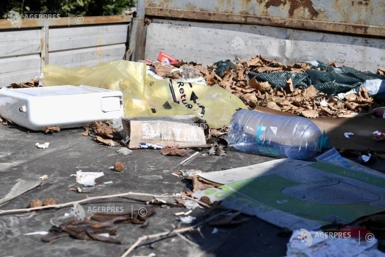 Plasticul nereciclat a costat România aproape un miliard de euro în mai puțin de cinci ani (analiză)