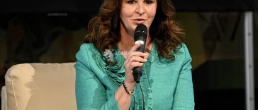 Natalia Intotero a preluat miercuri mandatul de ministru al Mediului