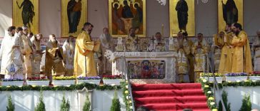Iași: Peste 28.000 de credincioși, la slujba religioasă oficiată de hramul Sfintei Parascheva