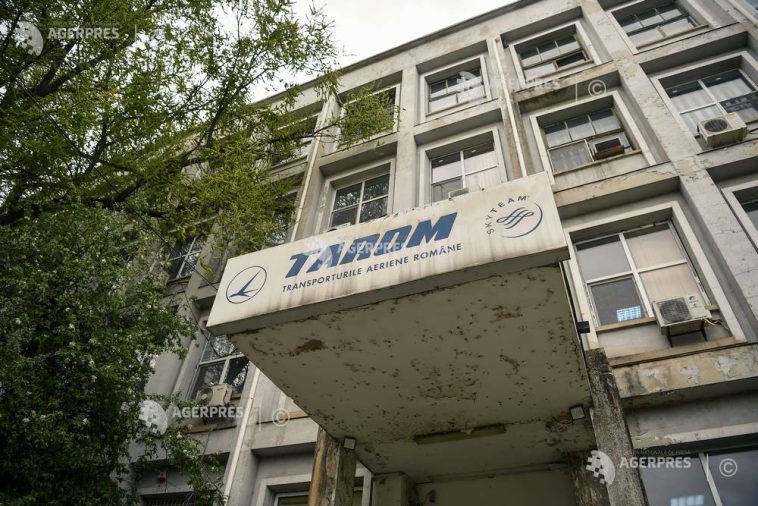 TAROM respinge acuzațiile de faliment și susține că își continuă activitatea în condiții de siguranță și eficiență