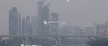 Singapore/Pasionații de alergare se antrenează în centrele comerciale pentru a se feri de smog