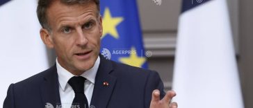Emmanuel Macron asistă la un test cu rachetă nucleară lansată fără încărcătură de pe un submarin