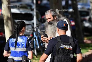 ‘Stegarul dac’, reținut de procurori după ce a agresat un jandarm în fața Arestului Central