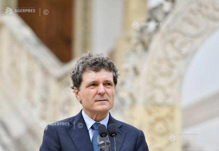 Nicușor Dan, la Biserica Palatului Cotroceni: E important să avem tot timpul în minte că istoria nu începe cu noi