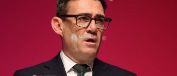 Fotbal: Premierul Andy Burnham se declară îngrijorat dacă proprietarii lui Manchester City vor vinde clubul