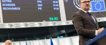 UE va amâna cu un an normele privind emisiile de metan