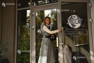 Călin și Cristela Georgescu – a treia zi la DIICOT pentru continuarea perchezițiilor informatice