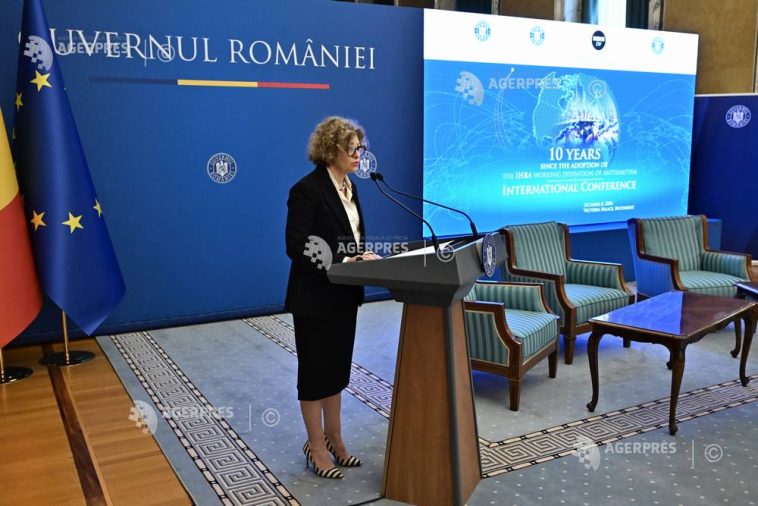 Oana Gheorghiu: Guvernul rămâne ferm angajat în prevenirea și combaterea antisemitismului, xenofobiei, radicalizării