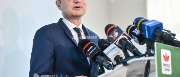 Parlament – învestire Guvern/Niculescu: Nu cred în reduceri uniforme de personal, în reorganizări administrative făcute exclusiv pentru economii