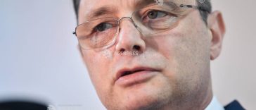S-au încheiat primele discuții ale premierului desemnat cu PSD, PNL și UDMR; luni – întâlniri cu USR și minoritățile