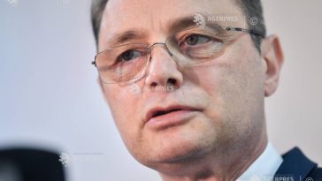 S-au încheiat primele discuții ale premierului desemnat cu PSD, PNL și UDMR; luni – întâlniri cu USR și minoritățile