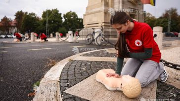 Ziua Mondială a Resuscitării, marcată de Crucea Roșie Română printr-un flashmob în zona Arcului de Triumf
