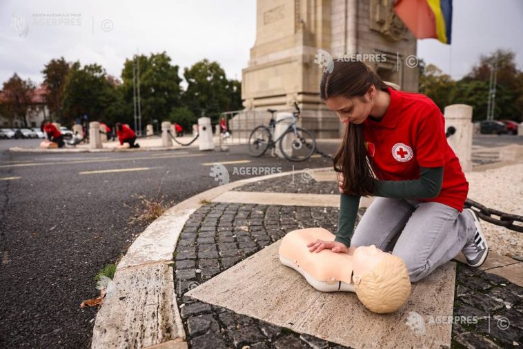 Ziua Mondială a Resuscitării, marcată de Crucea Roșie Română printr-un flashmob în zona Arcului de Triumf