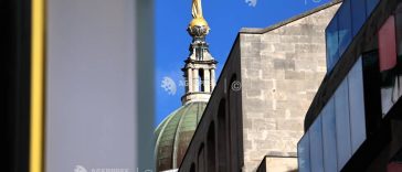 Londra l-a expulzat pe românul condamnat pentru implicare în incendiile ce au vizat proprietăți legate de fostul premier