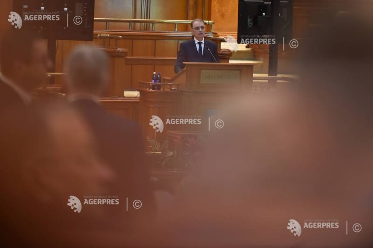 Parlament – învestire Guvern/ Niculescu: Vom răspunde la replicile politice prin acțiune și nu prin alte replici