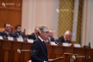 Guvernul Luca Niculescu a fost învestit de Parlament (oficial)