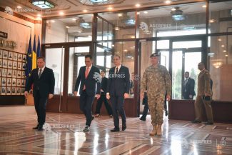 Ștefan-Radu Oprea a preluat mandatul de la Apărare; priorități – consolidarea securității la Marea Neagră și operaționalizarea hubului de securitate