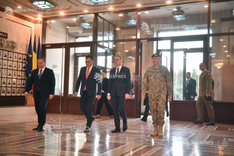 Ștefan-Radu Oprea a preluat mandatul de la Apărare; priorități – consolidarea securității la Marea Neagră și operaționalizarea hubului de securitate