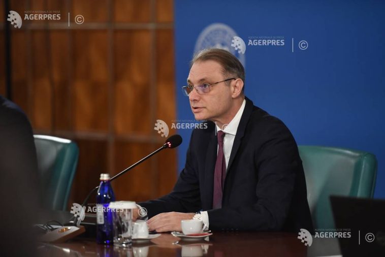 VIDEO Niculescu: Vom prelungi cu încă trei luni aplicarea măsurilor pentru limitarea majorărilor la prețul motorinei