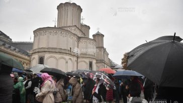 Pelerinajul la sărbătoarea Sfântului Dimitrie cel Nou – la final; 100.000 de credincioși s-au închinat la sfintele moaște