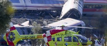 Suspendarea activităților oficiale și de campanie și reacții de solidaritate după accidentul feroviar din Spania