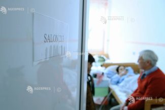Arad: Câte doi copii pe un pat de spital, din cauza numărului mare de hepatite A