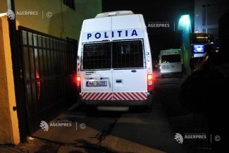 Vâlcea: Bărbatul bănuit că și-a ucis iubita și a aruncat-o în râul Olt a ajuns în arestul IPJ